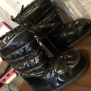 Moon Boots